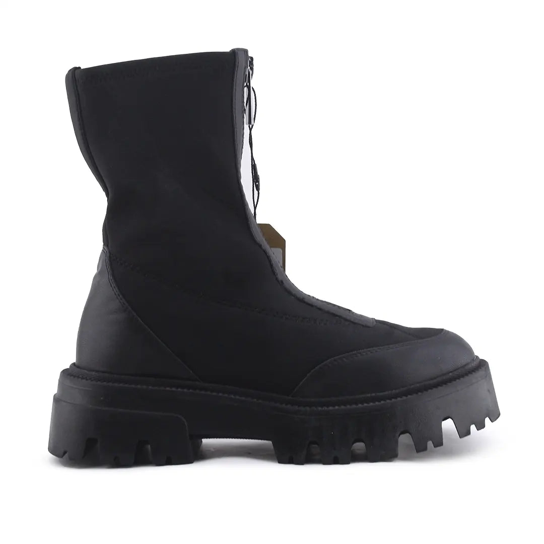 Stradivarius Zipper Ankle Boot