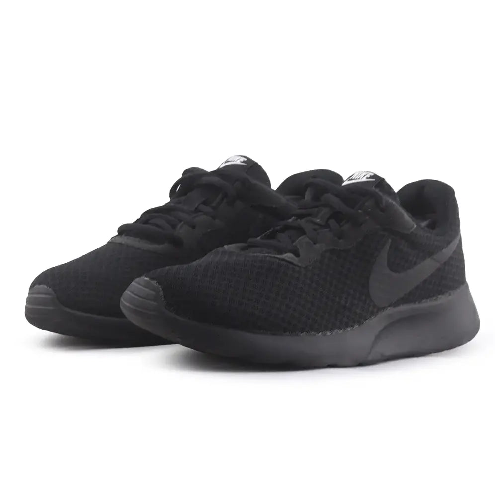 Nike Tanjun