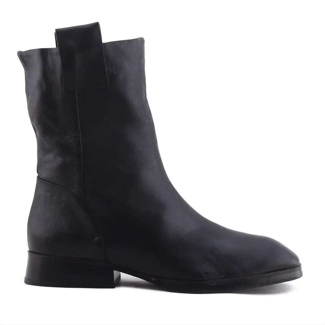 Zara | 100% Authentic Leather