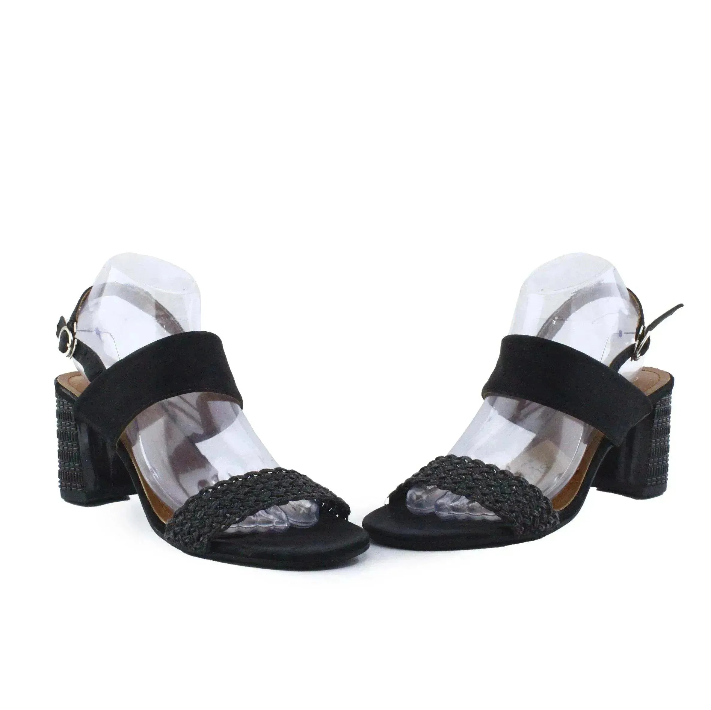 Square - sundaybazar