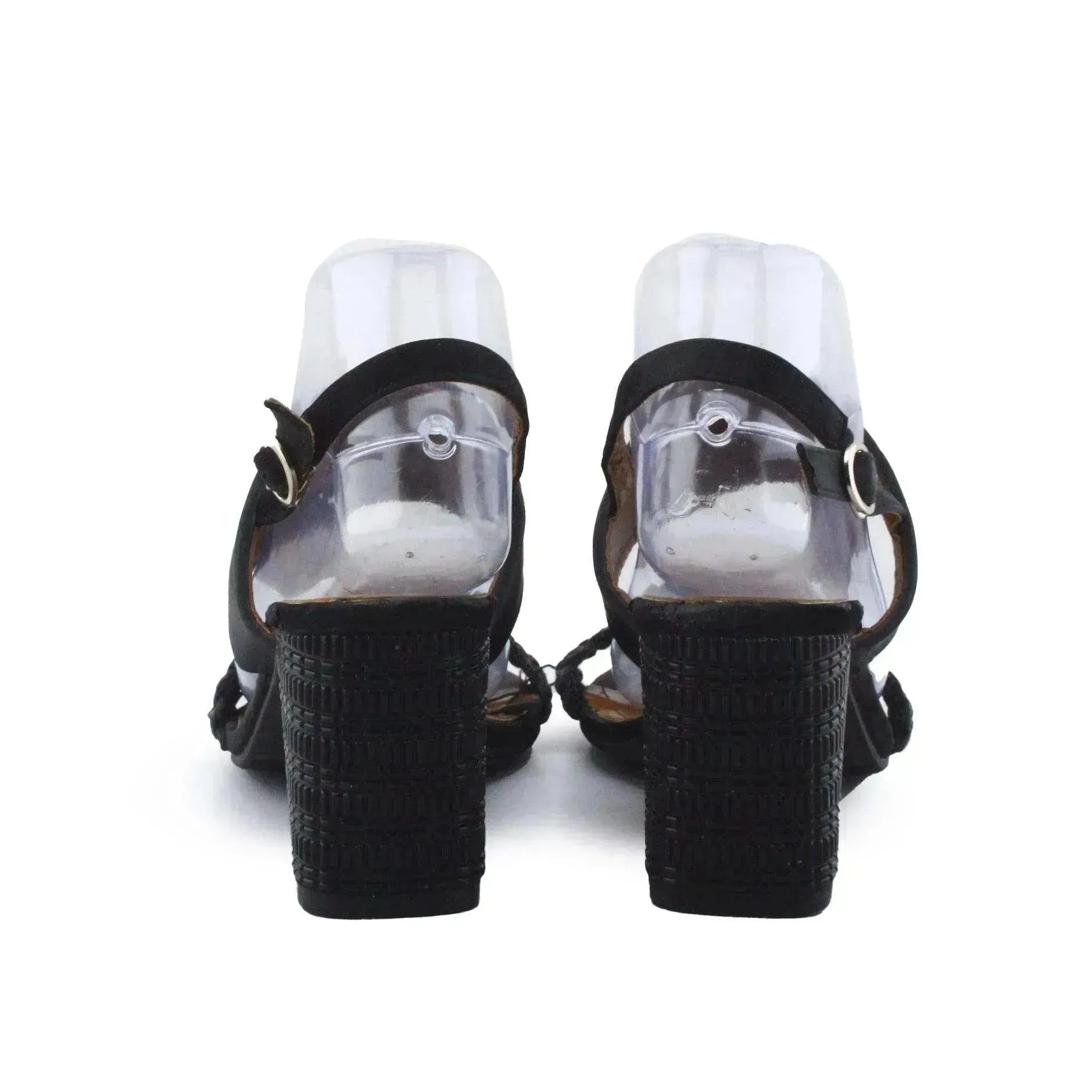 Square - sundaybazar