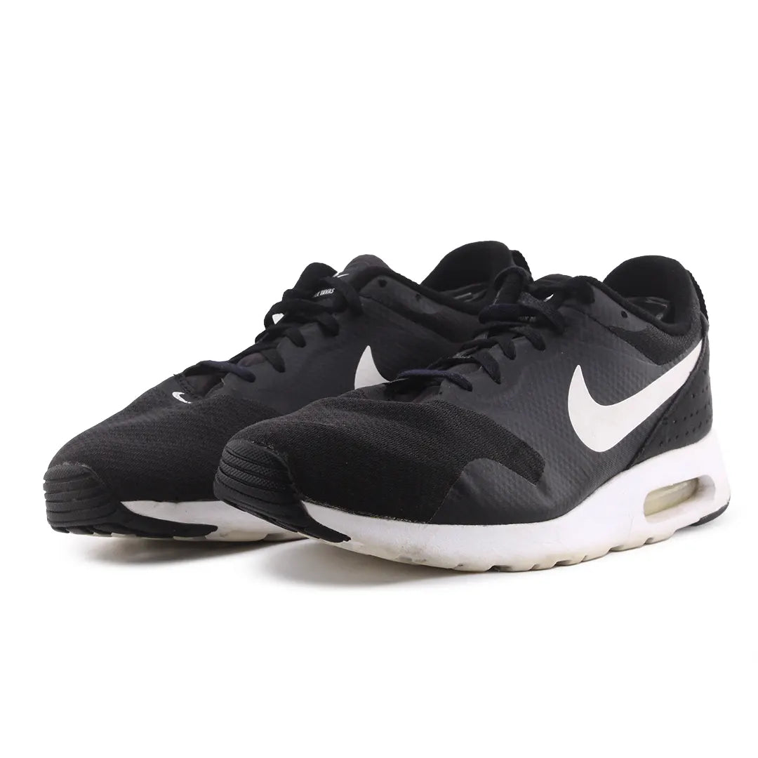 Nike Air Max Tavas Low Top Sneakers