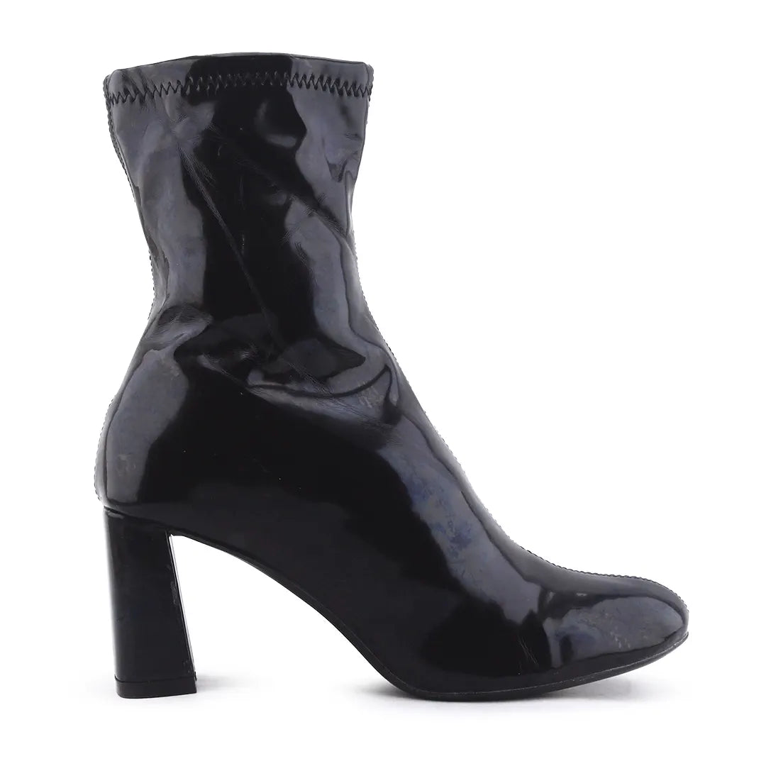 Bershka Zipper Patent Ankle Boot