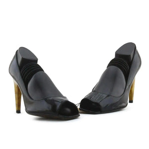 Stuart Weitzman - sundaybazar