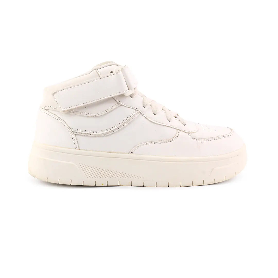 Pull & Bear High Top Lace Up Shoes