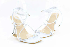 She & In - sundaybazar