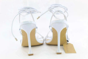 She & In - sundaybazar