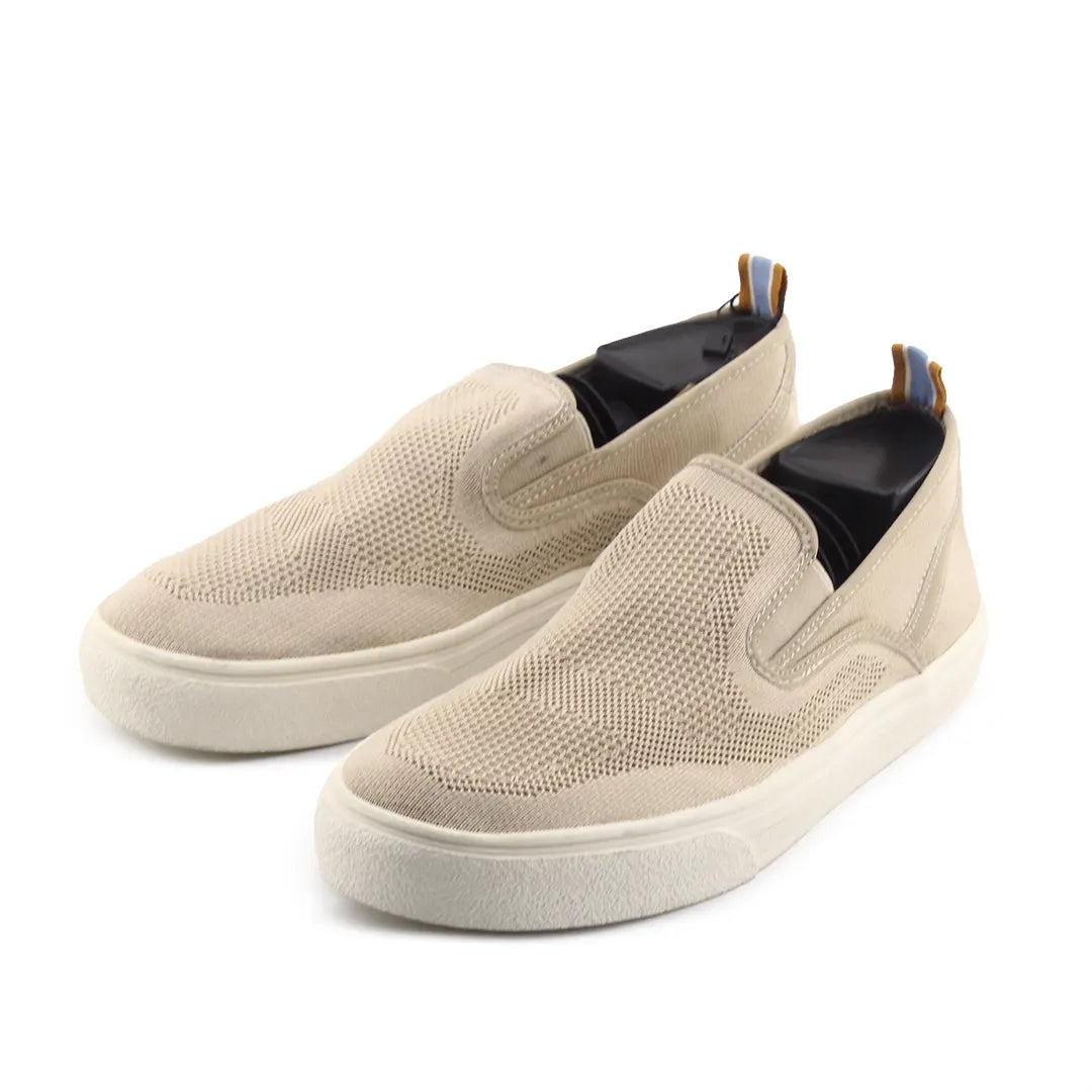 Zara Knitted Laceless Shoes