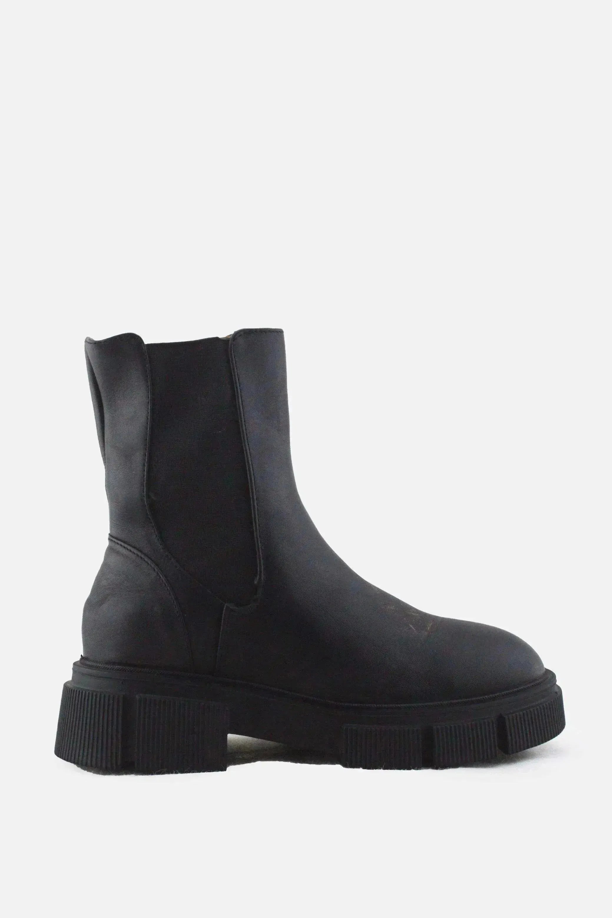 Zara Stretchable Chelsea Ankle Boots | 100% Authentic Leather - sundaybazar