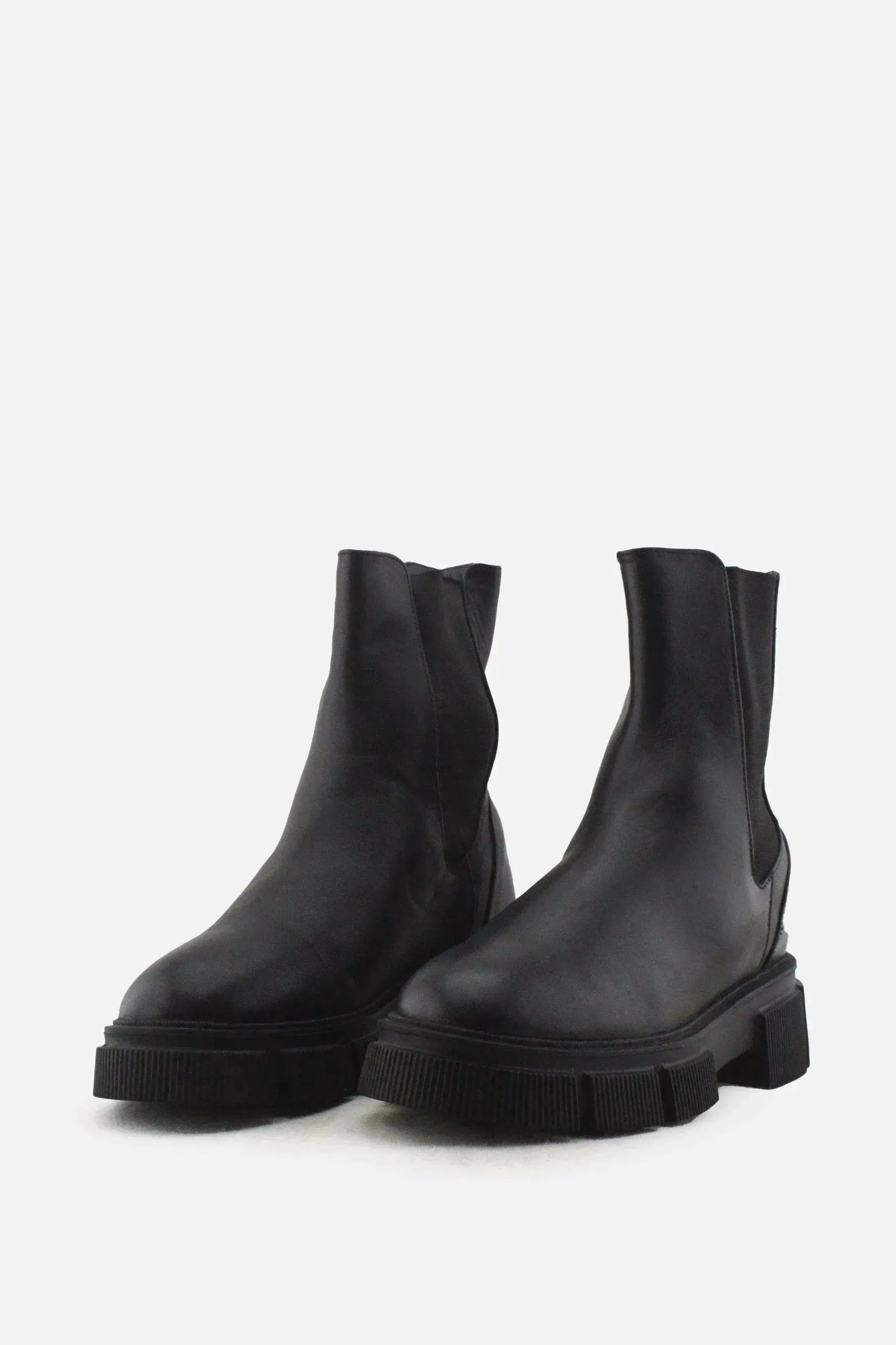 Zara Stretchable Chelsea Ankle Boots | 100% Authentic Leather - sundaybazar