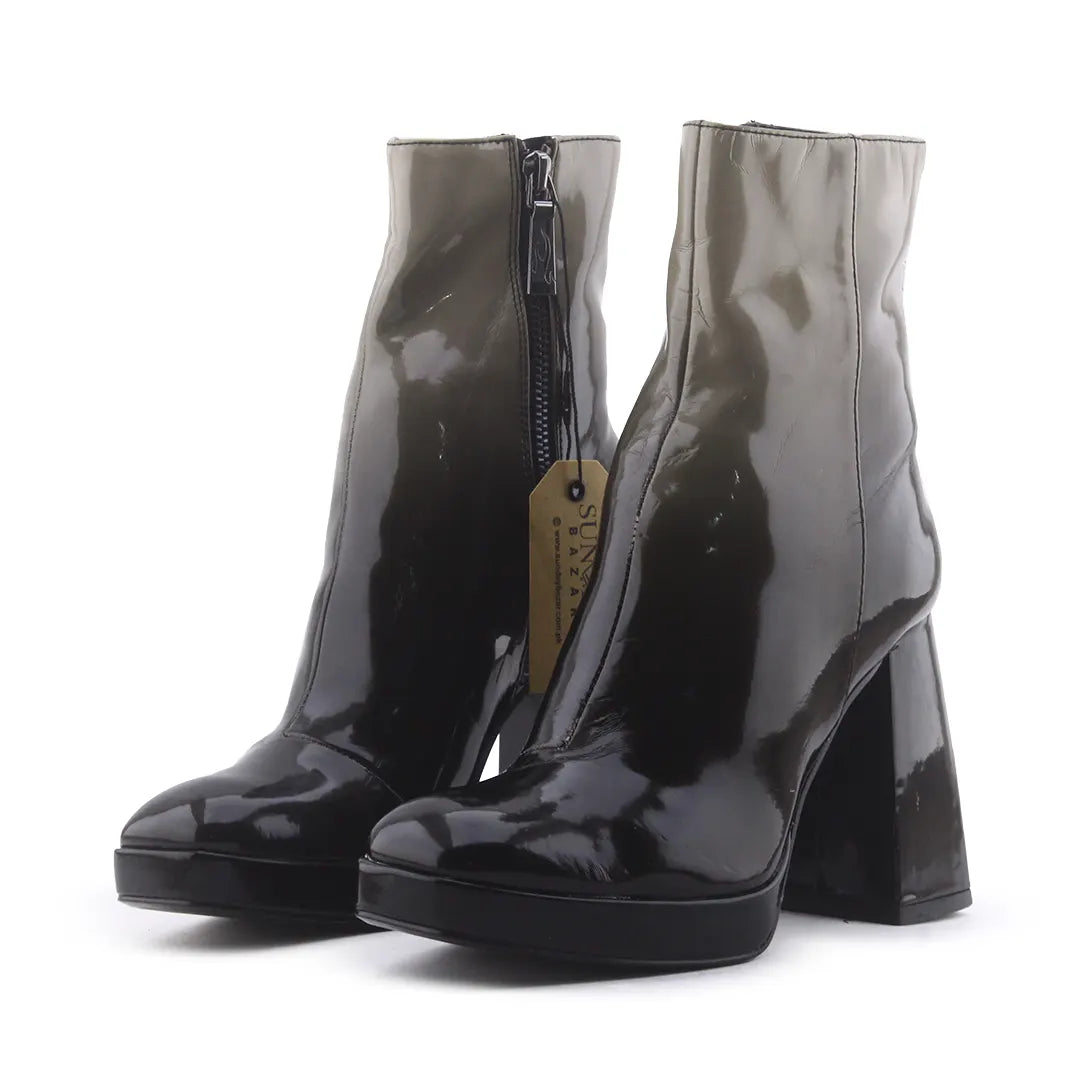 Bershka Zipper Patent Ankle Boot