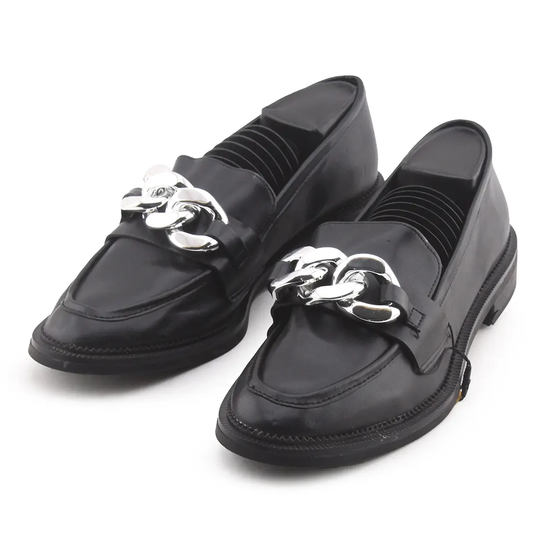 Stradivarius Chain Strap