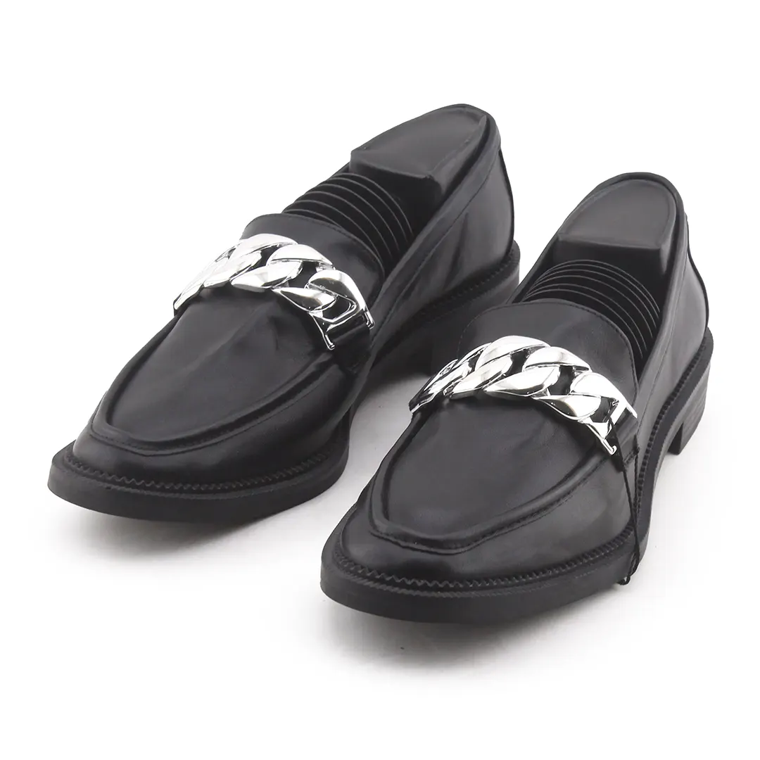 Stradivarius Chain Strap