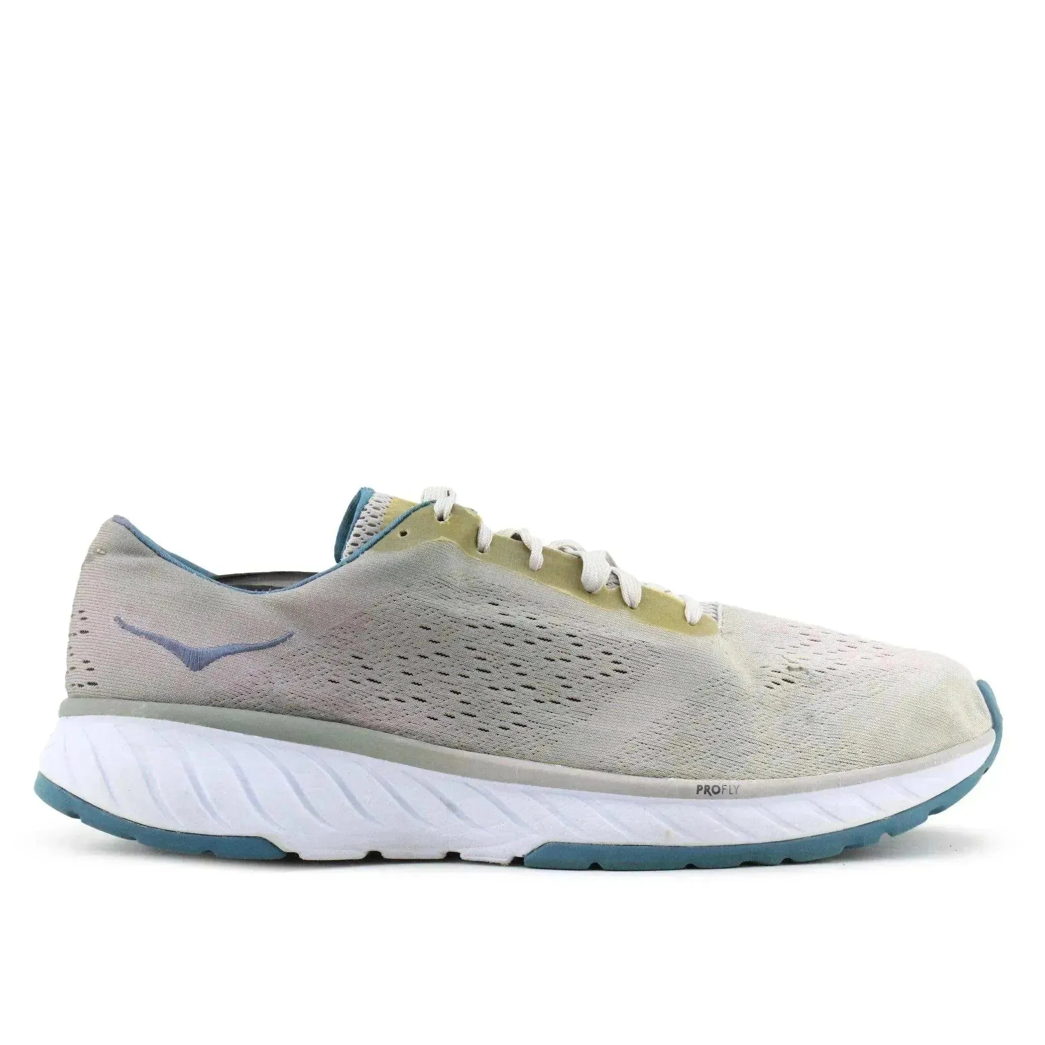 Hoka One One Cavu 2 - sundaybazar