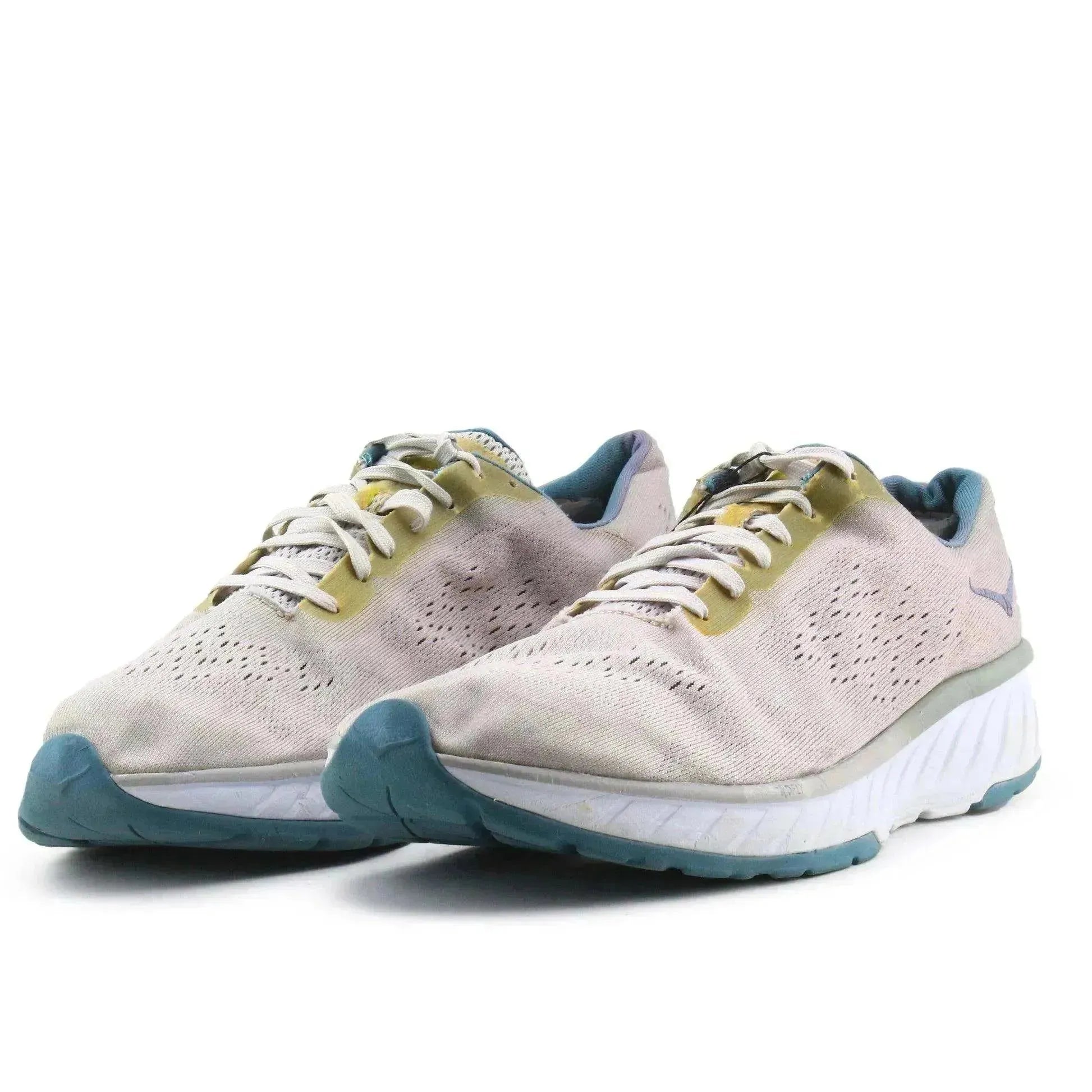 Hoka One One Cavu 2 - sundaybazar