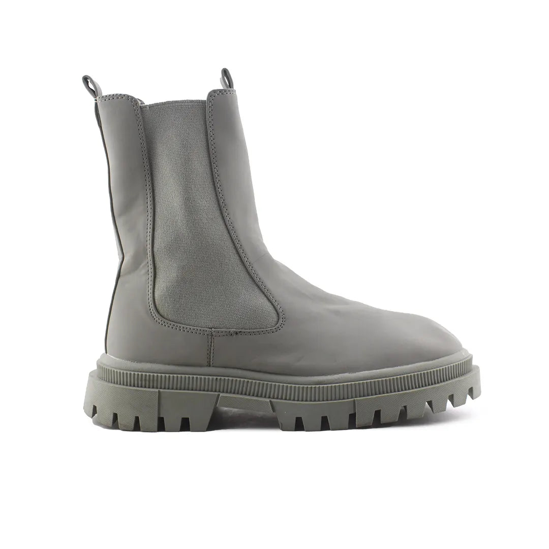 Bershka Stretchable Chelsea Ankle Boots (100% Authentic Leather)