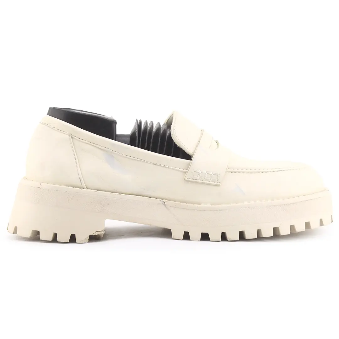 Stradivarius Penny Strap Platform Loafer