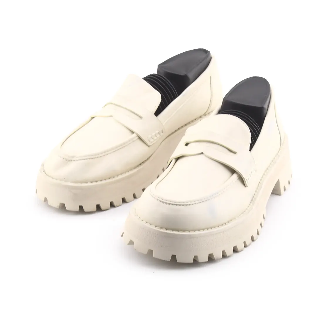 Stradivarius Penny Strap Platform Loafer