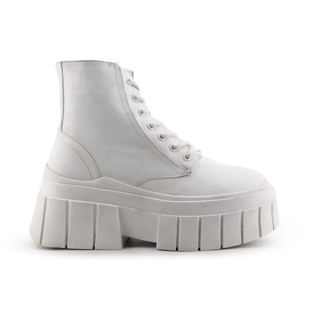 Bershka Lace Up Zipper Platform Combat Ankle Boots (100% Authentic Leather)