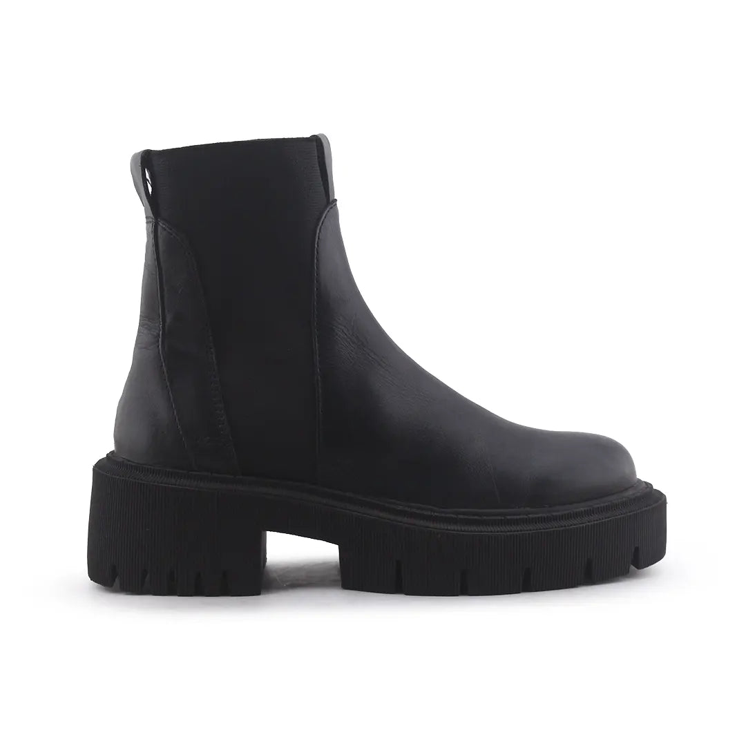 Zara Stretchable Chelsea Ankle Boots (100% Authentic Leather)