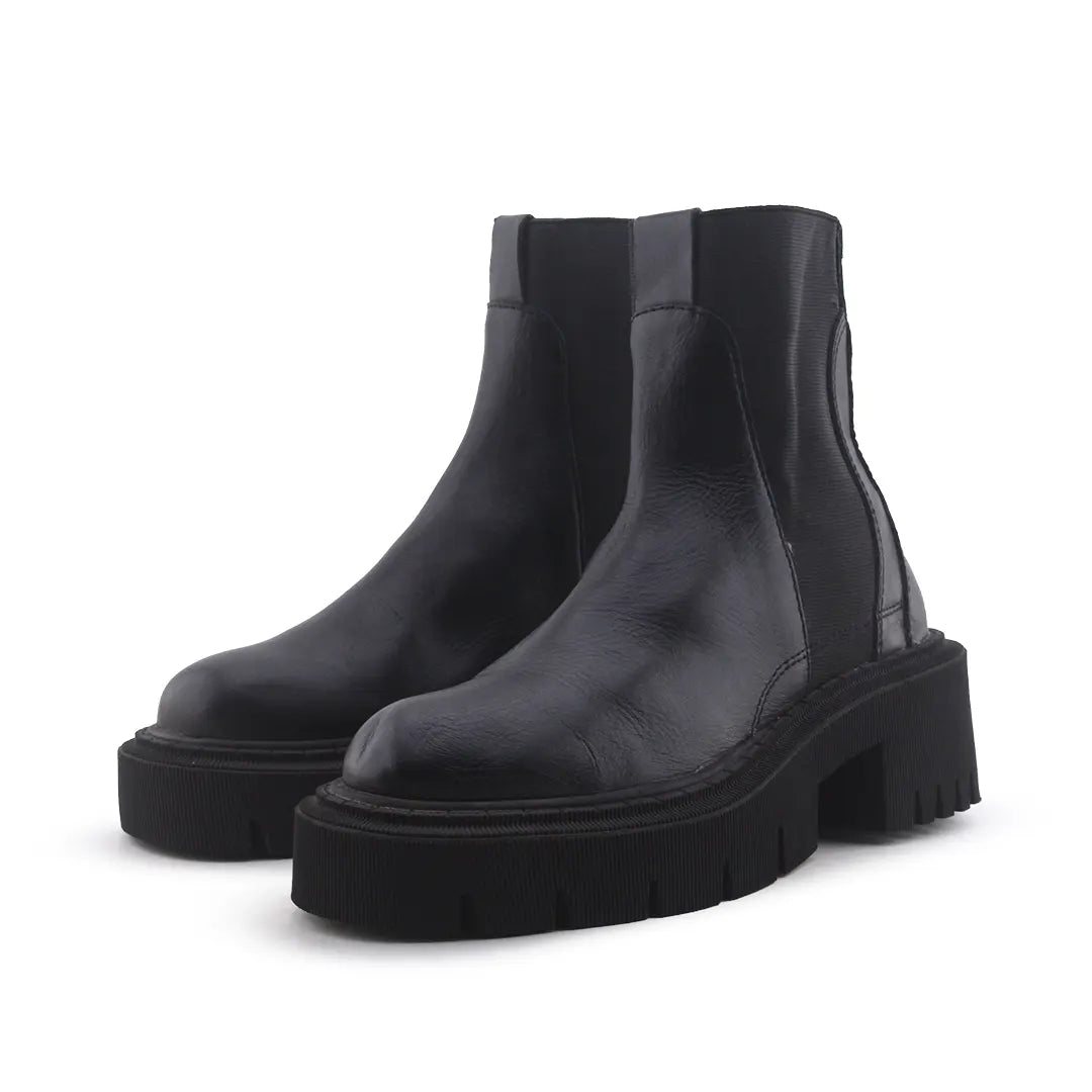Zara Stretchable Chelsea Ankle Boots (100% Authentic Leather)