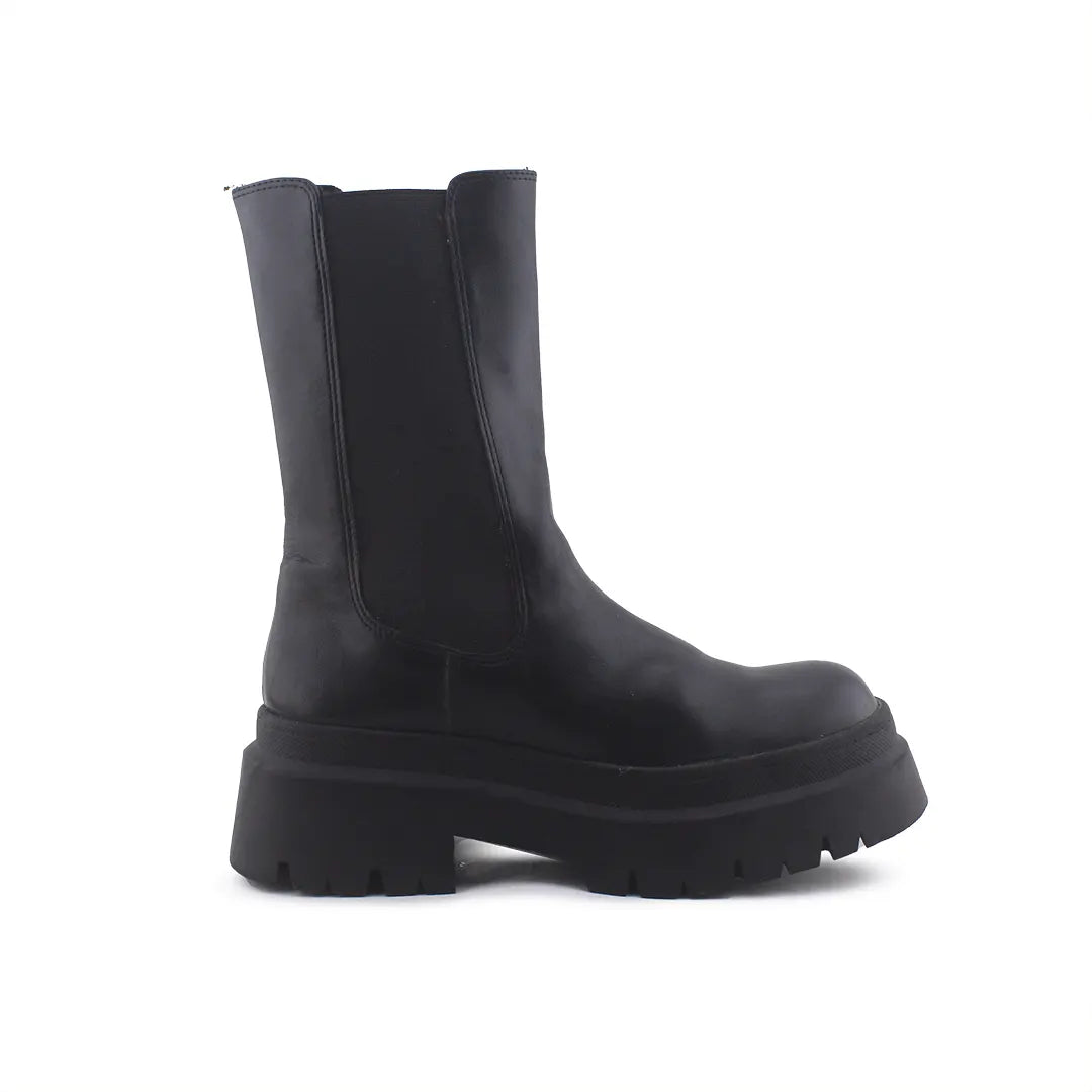 Pull & Bear Stretchable Chelsea Ankle Boots (100% Authentic Leather)