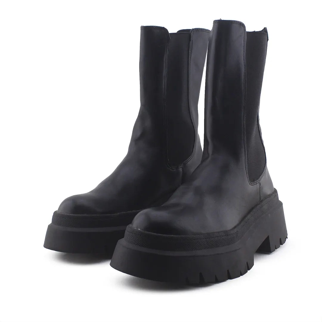 Pull & Bear Stretchable Chelsea Ankle Boots (100% Authentic Leather)