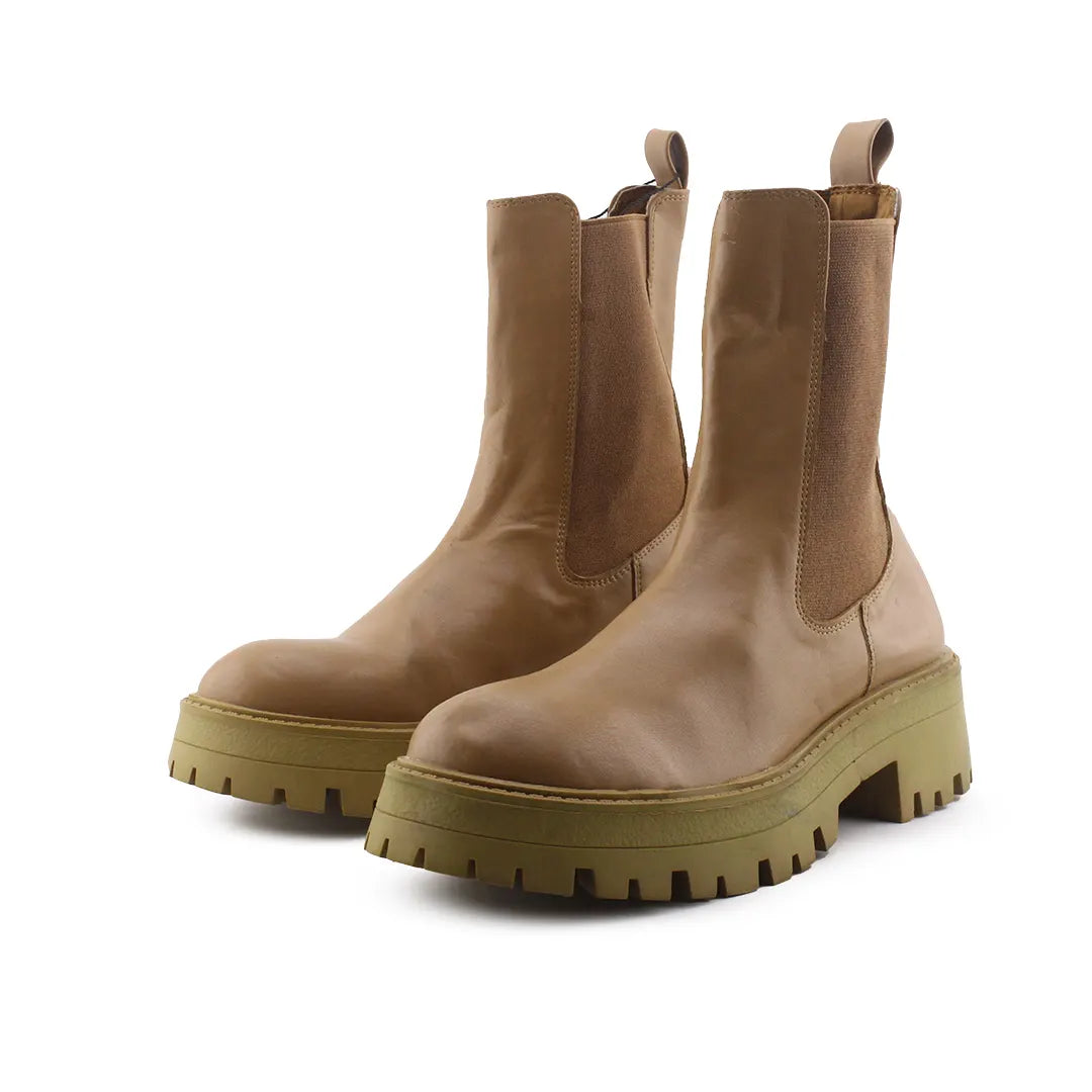 Pull & Bear Stretchable Chelsea Ankle Boots (100% Authentic Leather)