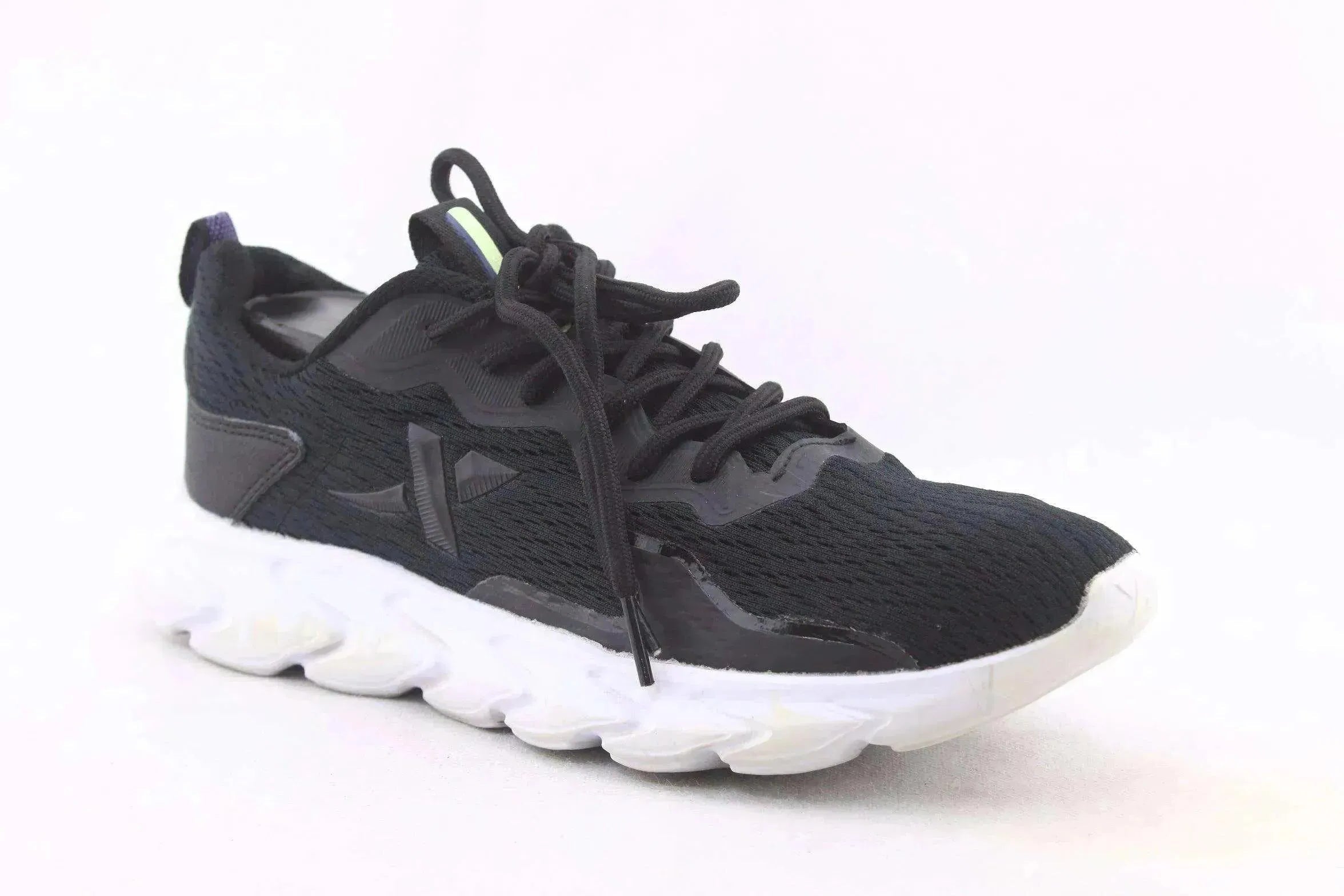 Xtep Spring - sundaybazar