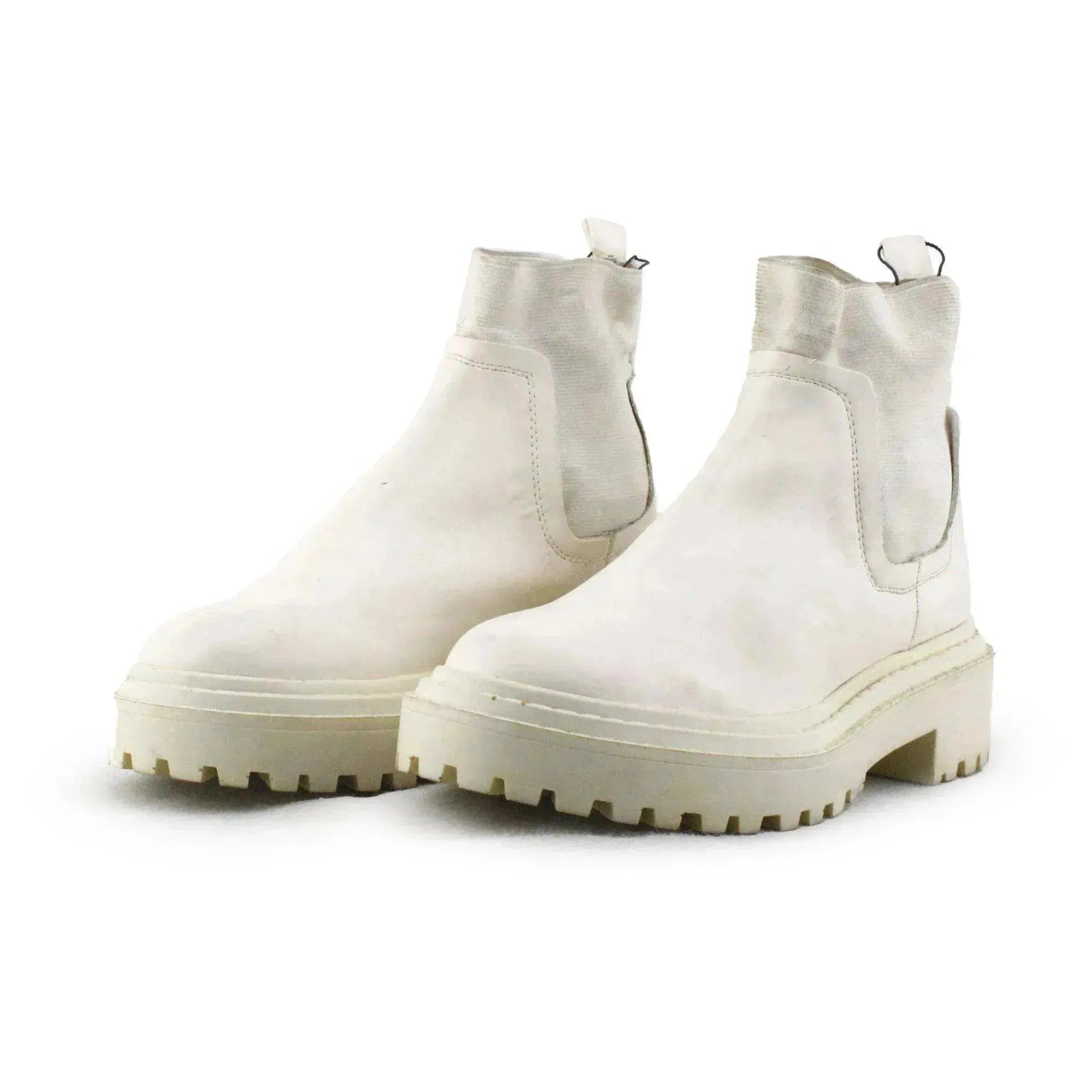 Stradivarius - sundaybazar