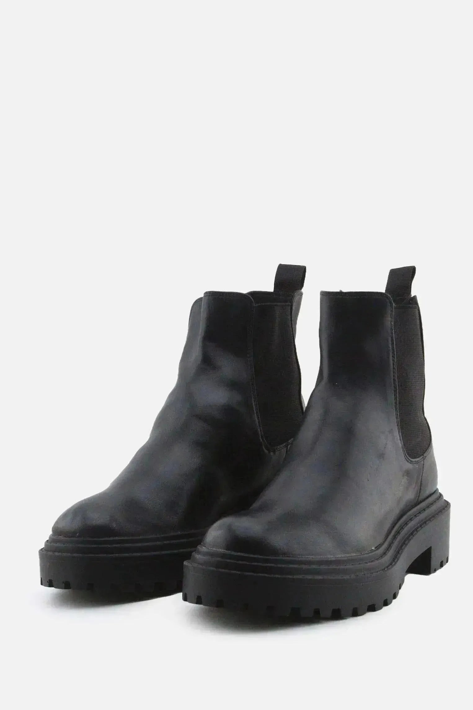 Stradivarius Stretchable Chelsea Ankle Boots | 100% Authentic Leather - sundaybazar