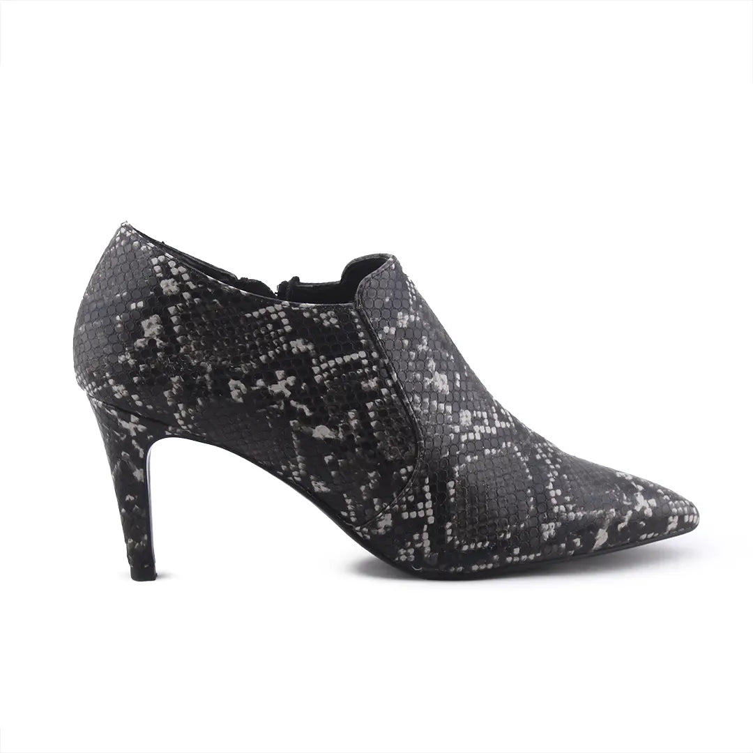 Star Collection Zipper Ankle Boot