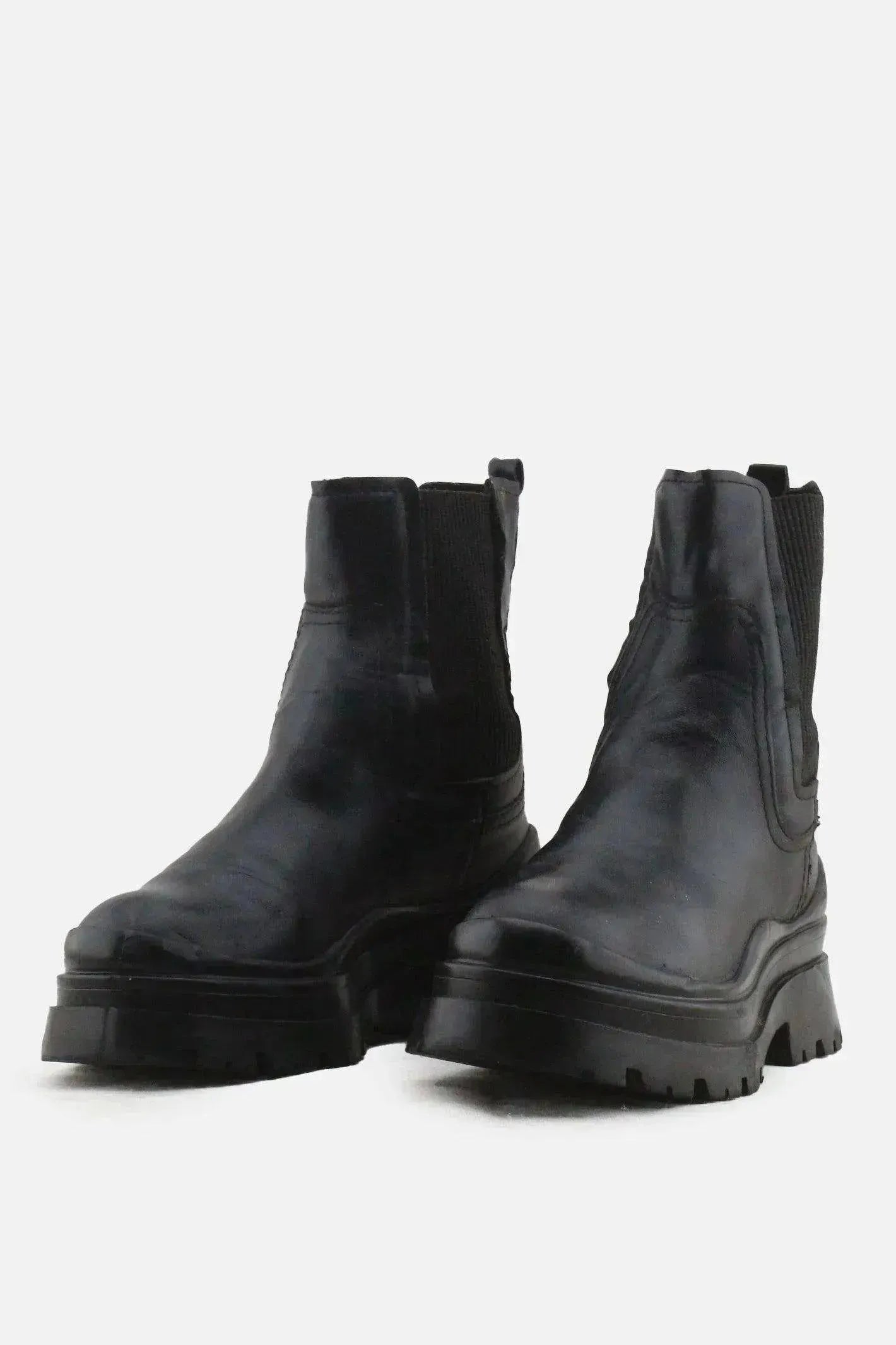 Stradivarius Stretchable Chelsea Ankle Boots | 100% Authentic Leather - sundaybazar