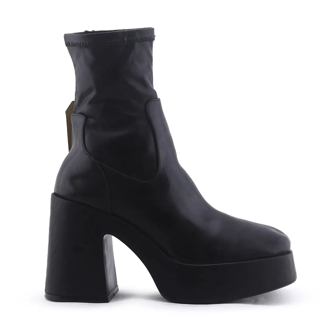 Pull & Bear | 100% Authentic Leather