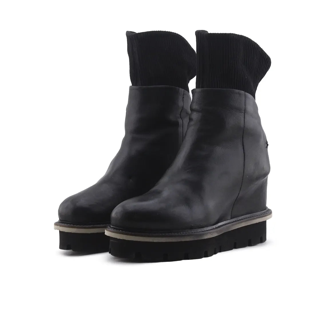 Patrizia Bonfanti Zipper Ankle Boot | 100% Authentic Leather