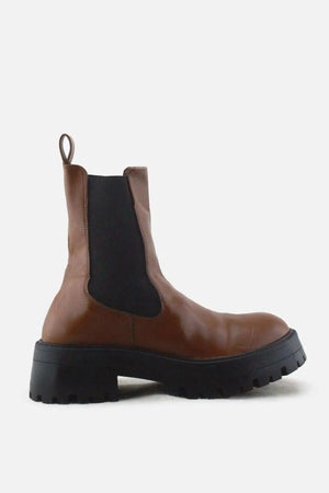 Pull & Bear Stretchable Chelsea Ankle Boots |100% Authentic Leather - sundaybazar