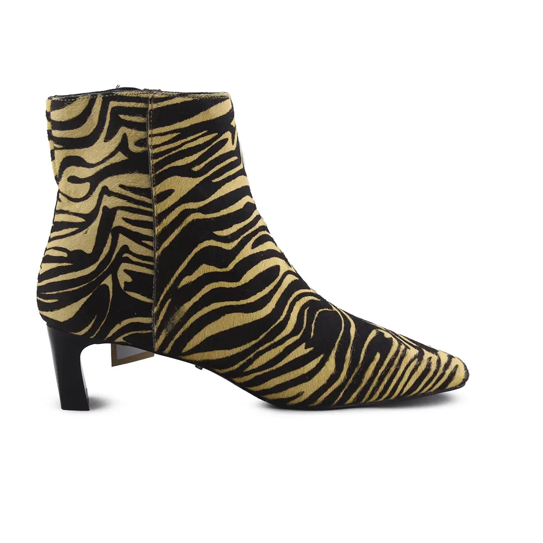 Violeta Zipper Ankle Boot