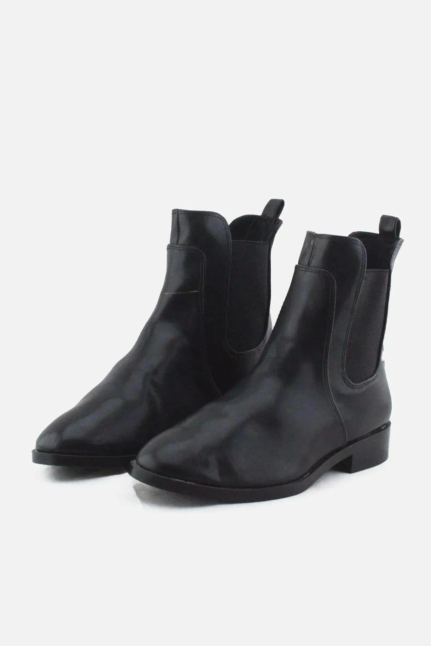 Stradivarius Stretchable Chelsea Ankle Boots |100% Authentic Leather - sundaybazar
