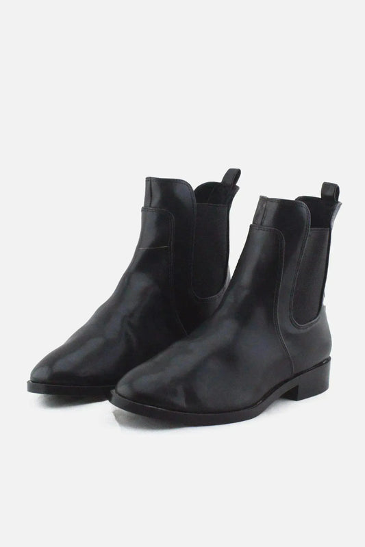 Stradivarius Stretchable Chelsea Ankle Boots |100% Authentic Leather - sundaybazar