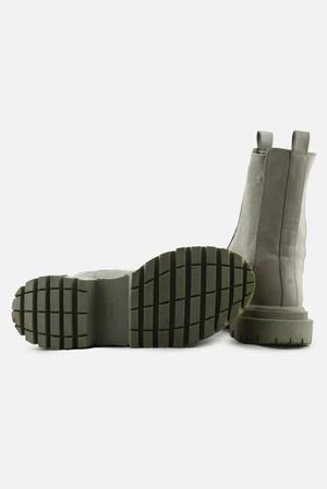 Bershka Stretchable Chelsea Ankle Boots | 100% Authentic Leather - sundaybazar