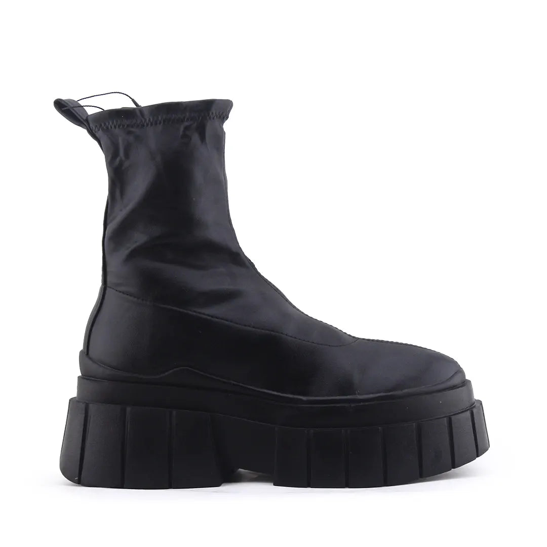 Bershka | 100% Authentic Leather