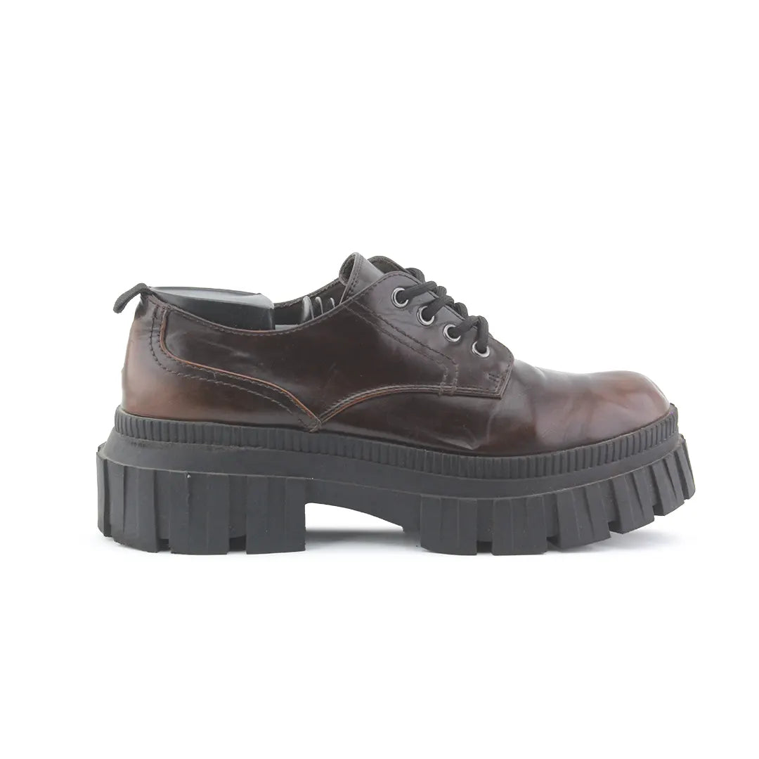 Stradivarius Lace Up Chunky Shoe