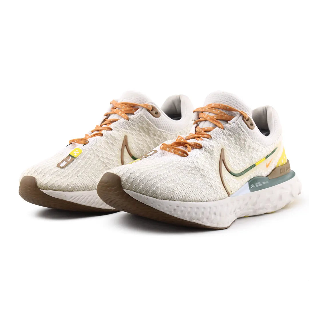 Nike React Infinity Run 3 A.I.R. x Hola Lou