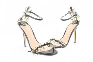 Tony Bianco - sundaybazar