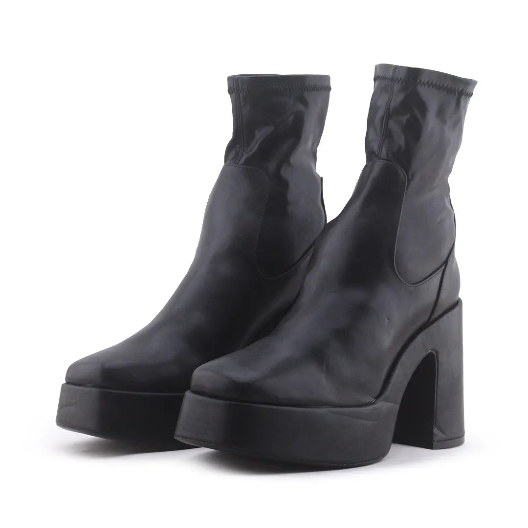 Pull & Bear | 100% Authentic Leather