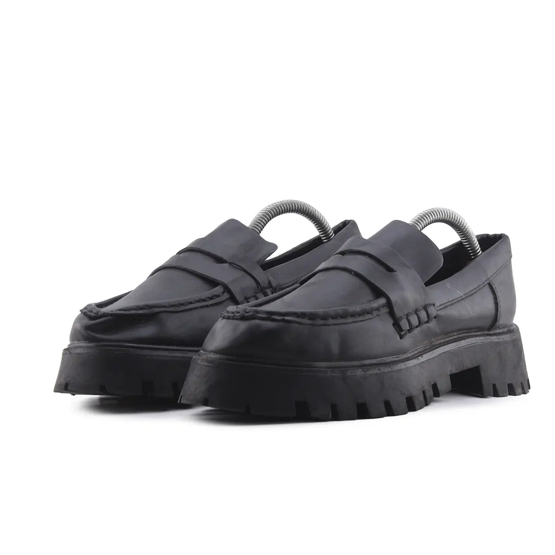 Pull & Bear Penny Strap Loafers