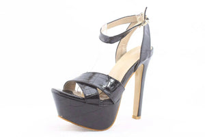 She & In - sundaybazar