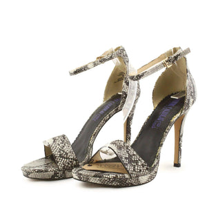 Maesiri Calzola - sundaybazar