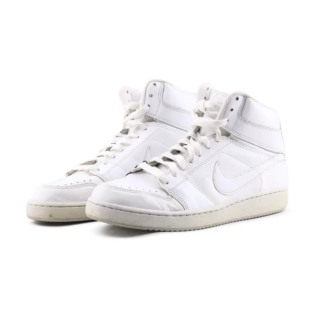 Nike High Top Lace Up Shoe
