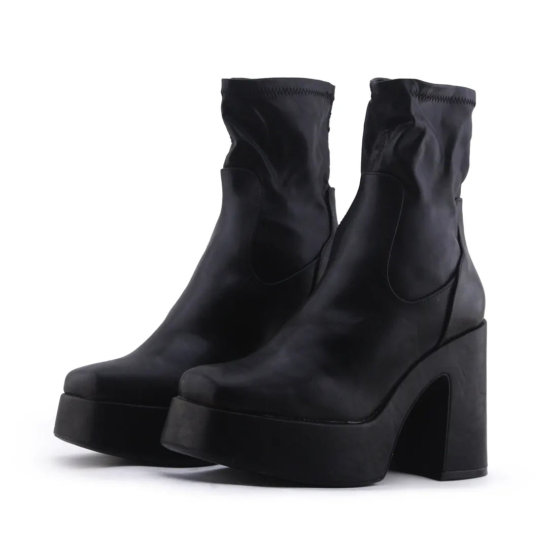 Pull & Bear | 100% Authentic Leather